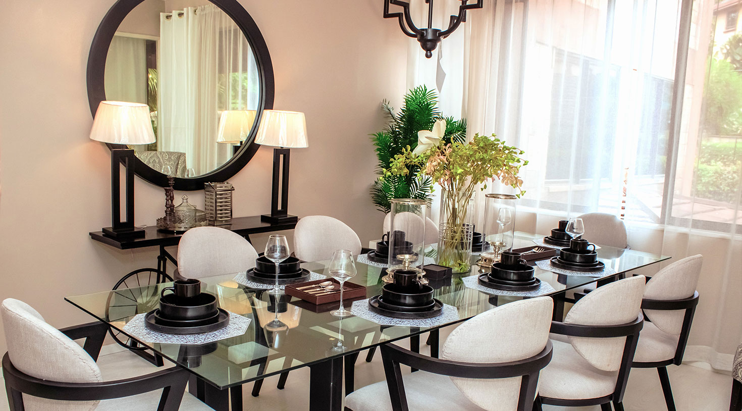 Delivering Style and Elegance to Dining Rooms Banner 5